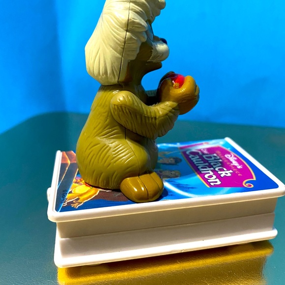 DISNEYS THE BLACK CAULDRON VIDEO FAVORITES VINTAGE 1998 McDONALDS HAPPY MEAL TOY - Picture 7 of 8